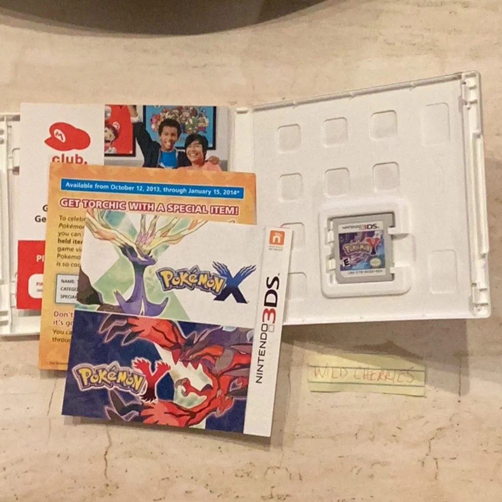 Pokemon Y Nintendo 3DS Game Authentic CIB